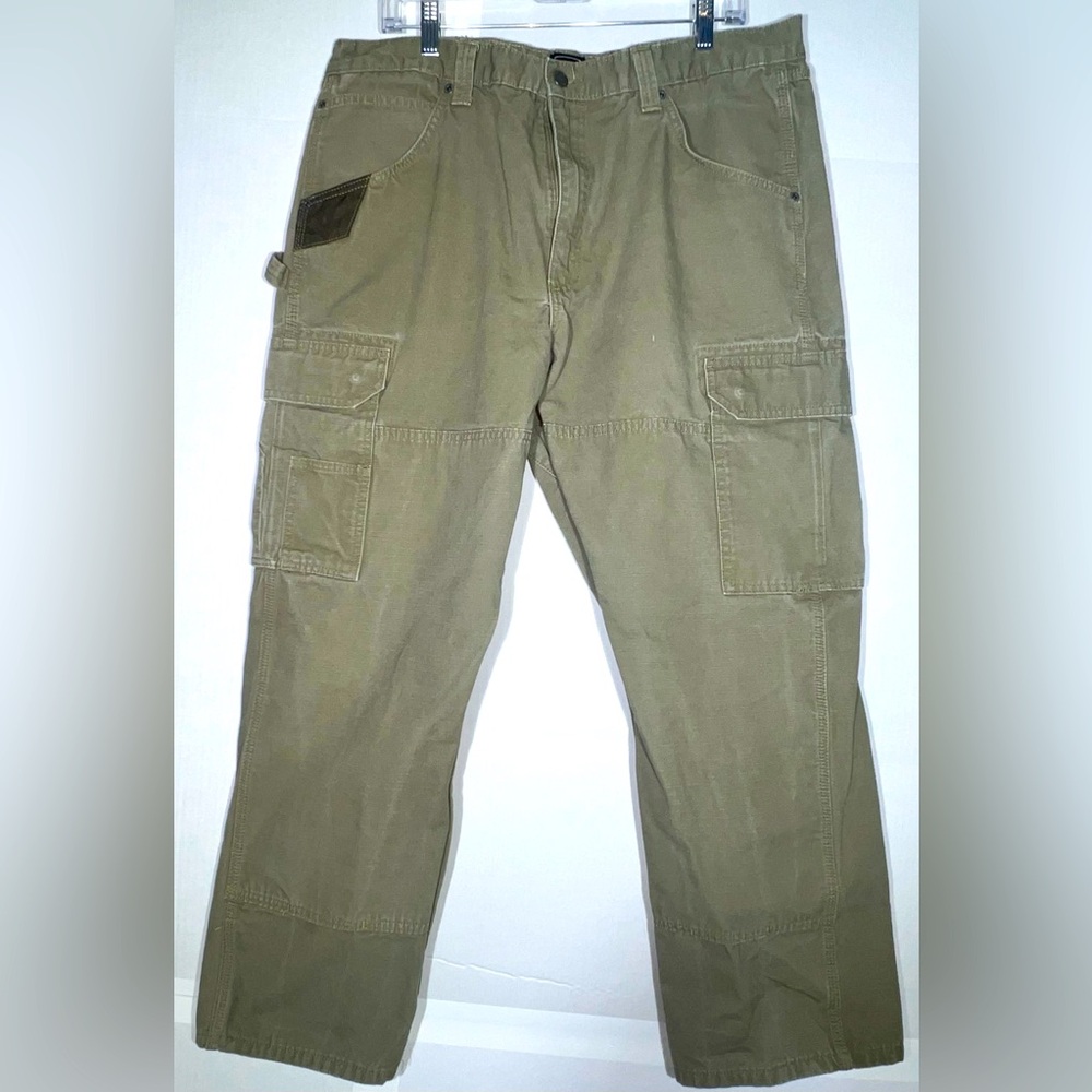 Wrangler Workwear Cargo Pants Men's Size 38X30 Olive green RN# 130273
